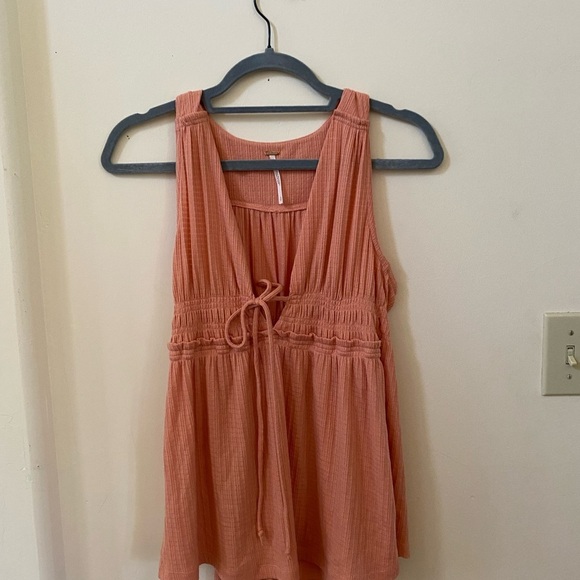 FREE PEOPLE BEACH BOUND PLUNGE TANK PEACH SLEEVELESS - Picture 4 of 9